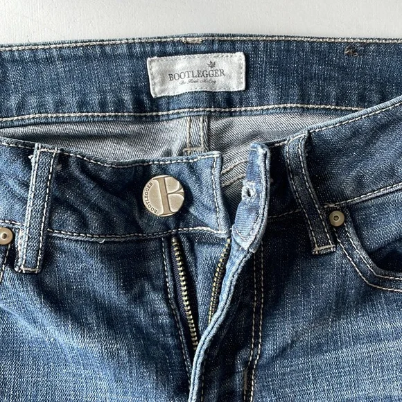 Bootlegger Capris - Picture 2 of 8